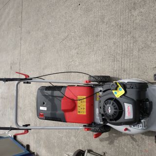 百利通自走草坪機，自動風門油門